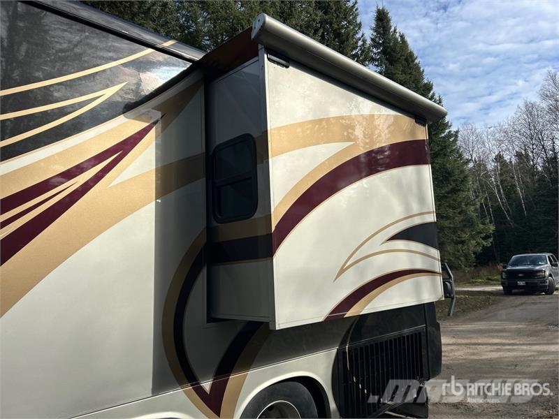 Spartan Travel Supreme Insignia Motor Home Casas rodantes