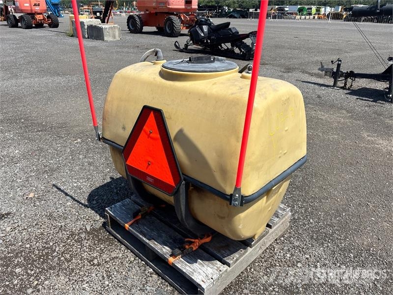 Sprayer Tank - Fits Sidewalk Plow Další