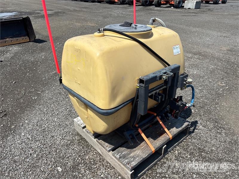 Sprayer Tank - Fits Sidewalk Plow Další