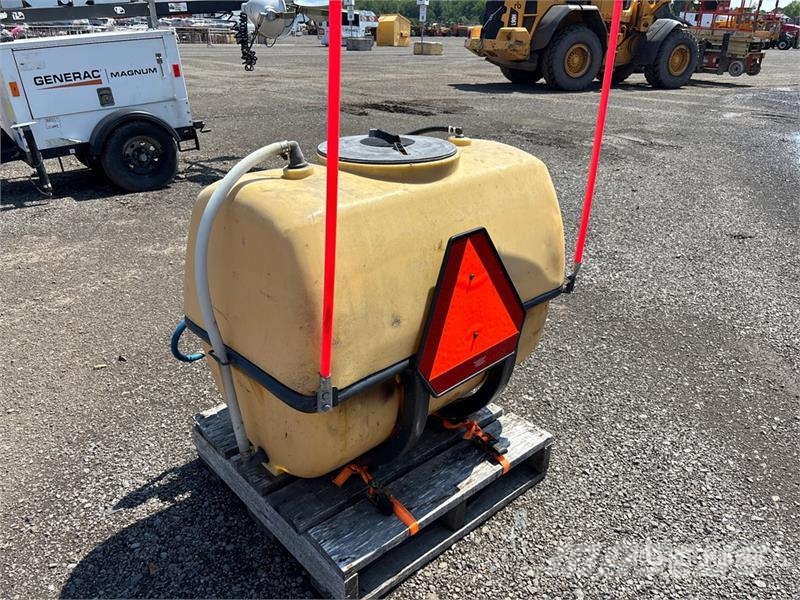 Sprayer Tank - Fits Sidewalk Plow Další