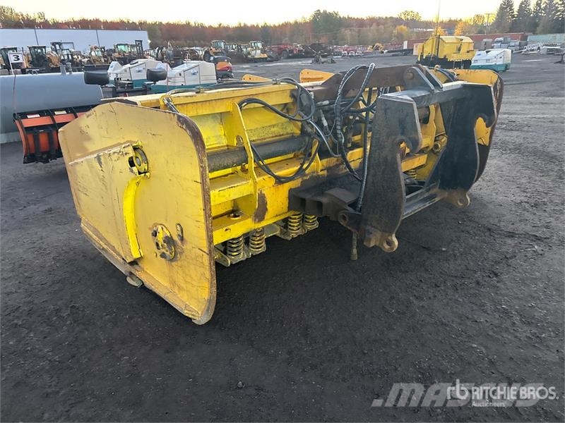 SSTA 10 Ft- 17Ft Extendable Snow Pusher - Fits Whe Snežne daske i plugovi