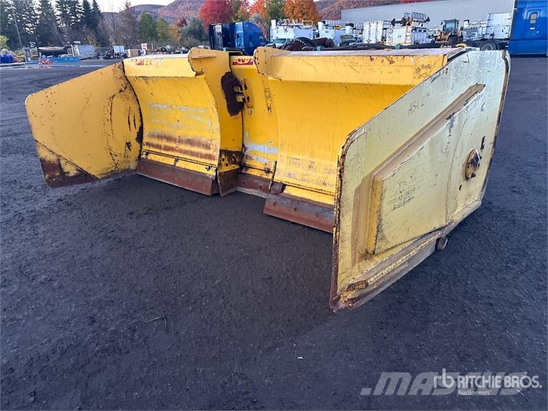 SSTA 10 Ft- 17Ft Extendable Snow Pusher - Fits Whe Snežne daske i plugovi