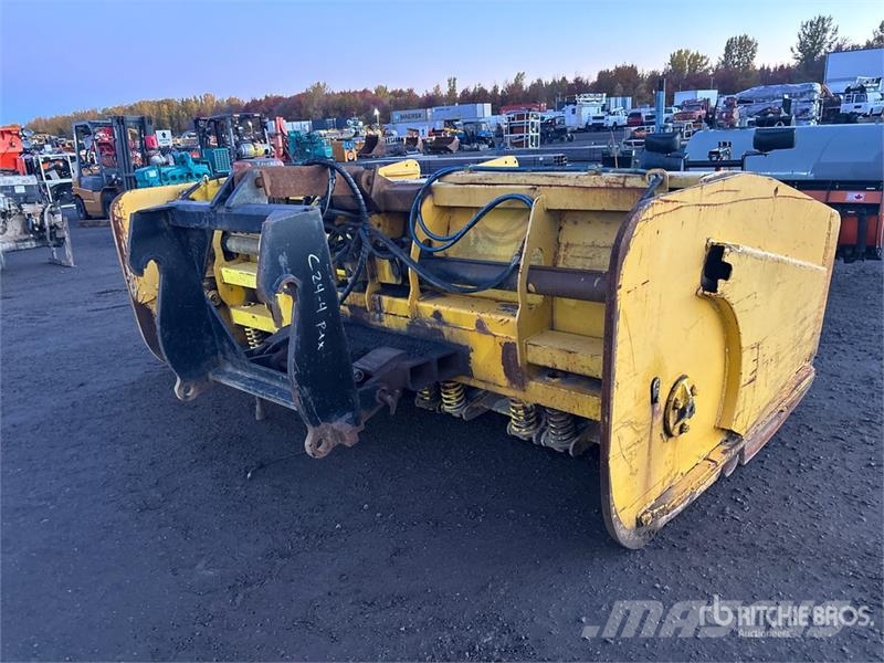 SSTA 10 Ft- 17Ft Extendable Snow Pusher - Fits Whe Snežne daske i plugovi