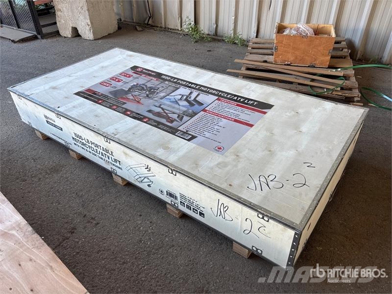  StanForge 1500PML 1500 lbs Motorcycle Lift (Unused مكونات أخرى