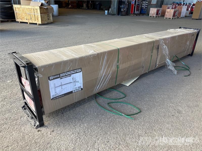 StanForge ALF90 Four Post Vehicle Lift (Unused) Construction - Others