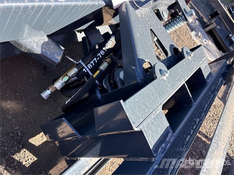  StanForge DB86 86 in Skid Steer Snow Blade (Unused Sniježne daske i  plugovi
