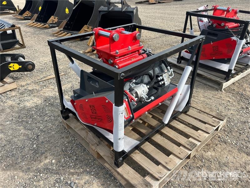StanForge EFM32 32 in Excavator Flail Mower Flail Kosilice