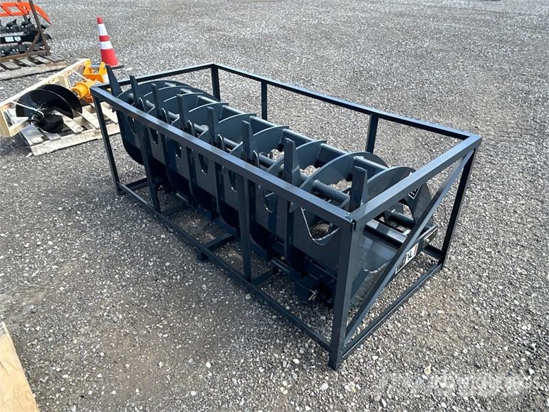 StanForge RG72 72 in Skid Steer Root Rake (Unused) Ancinho virador
