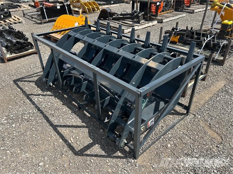 StanForge RG72 72 in Skid Steer Root Rake (Unused) Ancinho virador