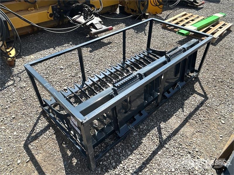 StanForge SB72 72 in Skid Steer Bucket (Unused) Godet