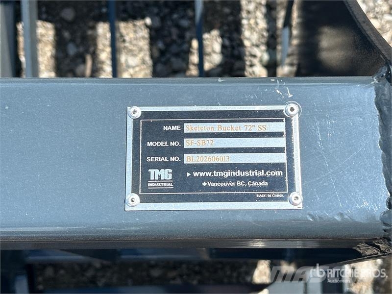 StanForge SB72 72 in Skid Steer Bucket (Unused) Godet