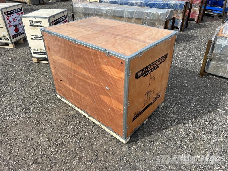  StanForge TC24 24 in Tire Changer (Unused) Építőipar - Egyebek