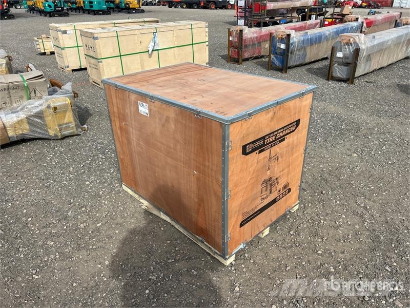  StanForge TC24 24 in Tire Changer (Unused) Sonstige Baumaschinen