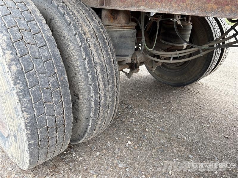 Stargate 33 ft 6 in Tri/A End Dump Trailer Самоскиди