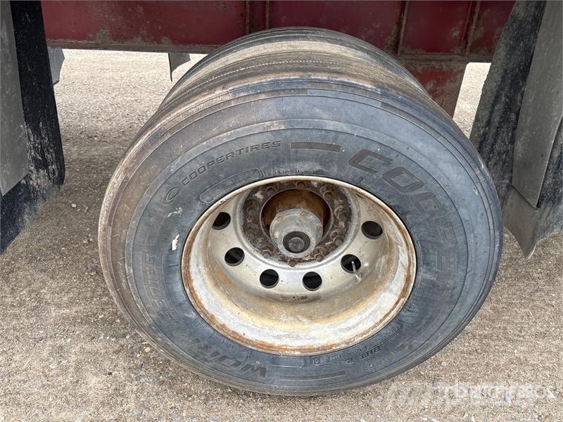 Stargate 33 ft 6 in Tri/A End Dump Trailer Самоскиди