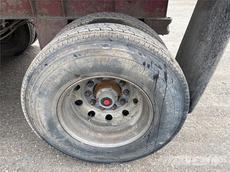 Stargate 33 ft 6 in Tri/A End Dump Trailer Самоскиди