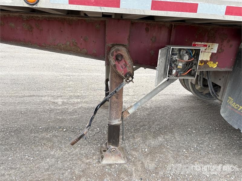Stargate 33 ft 6 in Tri/A End Dump Trailer Самоскиди