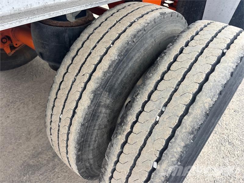Stargate 35 ft Tri/A End Dump Trailer Tipphengere
