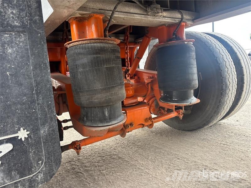 Stargate 35 ft Tri/A End Dump Trailer Tipphengere