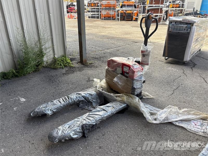STARVOX CBD-30 6600 lb Electric Pallet Jack (Unuse Transpaleta electica cu furca