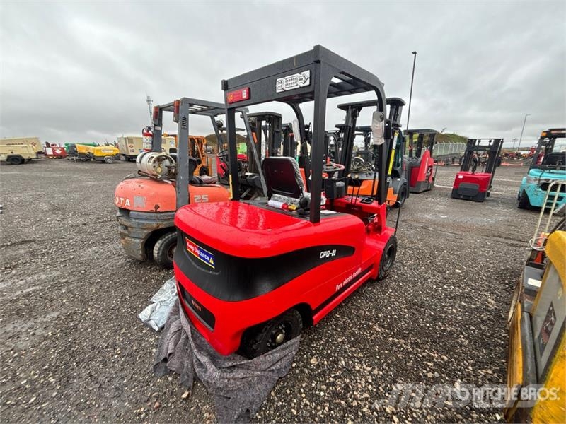 STARVOX CPD-20 4400 lb Electric Forklift (Unused) شاحنات ذات رافعات شوكية تعمل بالكهرباء