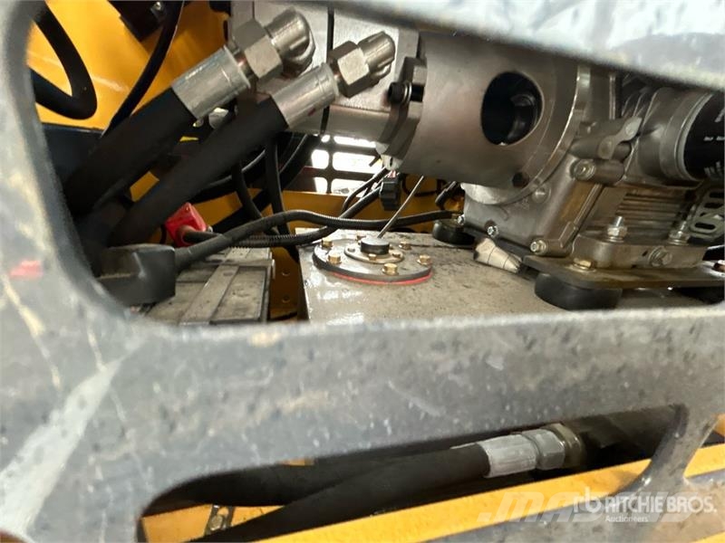 STARVOX SV-480 Mini Compact Track Loader (Unused) Kompaktlader