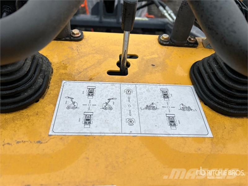  STARVOX SV-480 Mini Compact Track Loader (Unused) Kompaktlader