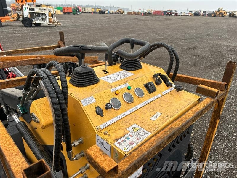 STARVOX SV-480 Mini Compact Track Loader (Unused) Kompaktlader