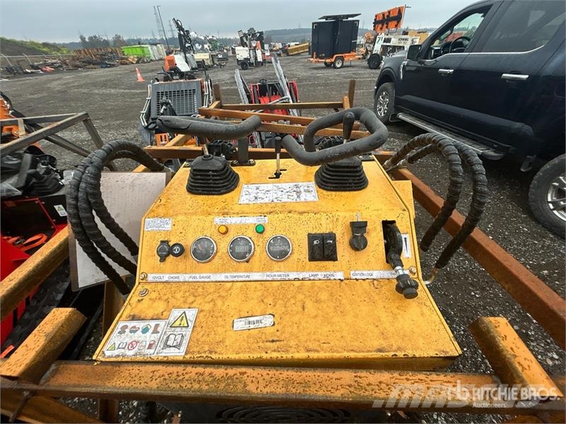 STARVOX SV-480 Mini Compact Track Loader (Unused) Kompaktlader