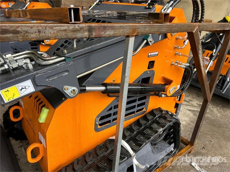  STARVOX SV-480 Mini Compact Track Loader (Unused) لوادر انزلاقية التوجيه