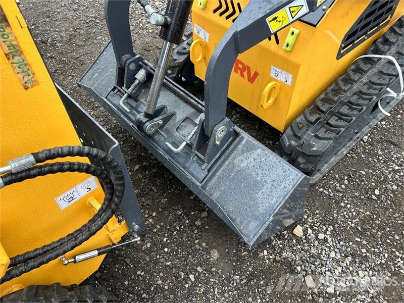 STARVOX SV-480 Mini Compact Track Loader (Unused) Kompaktlader