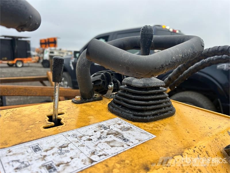 STARVOX SV-480 Mini Compact Track Loader (Unused) Kompaktlader