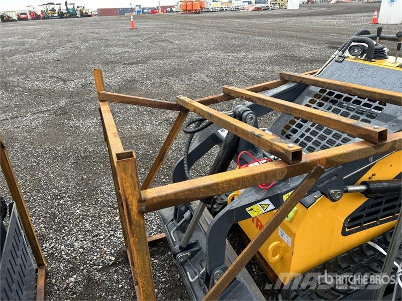 STARVOX SV-480 Mini Compact Track Loader (Unused) Kompaktlader