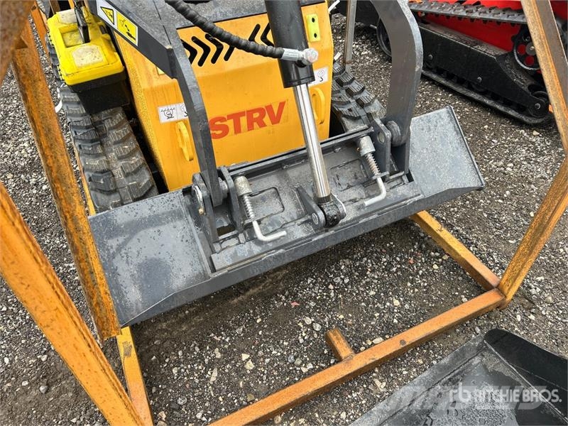 STARVOX SV-480 Mini Compact Track Loader (Unused) Kompaktlader