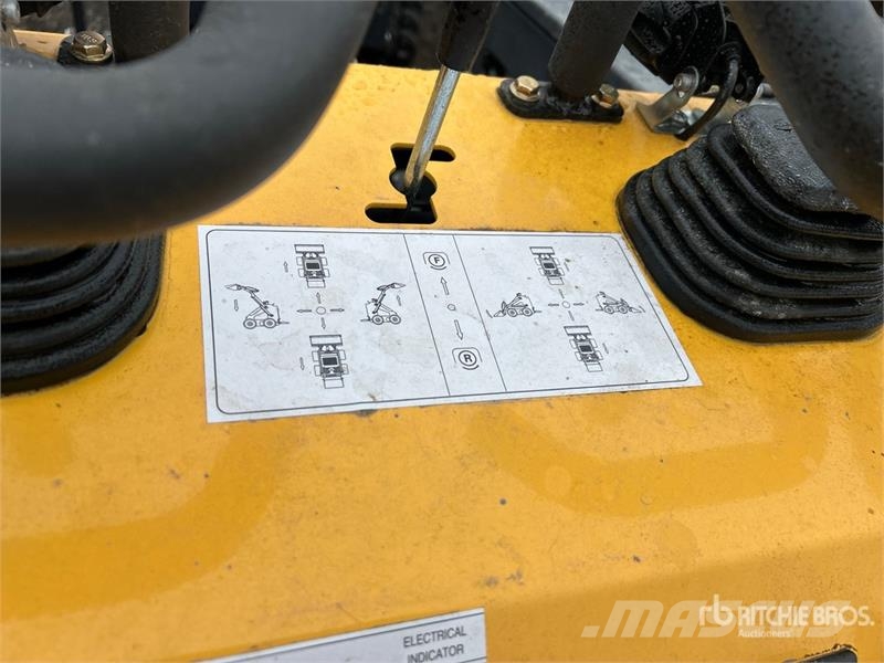 STARVOX SV-480 Mini Compact Track Loader (Unused) Kompaktlader