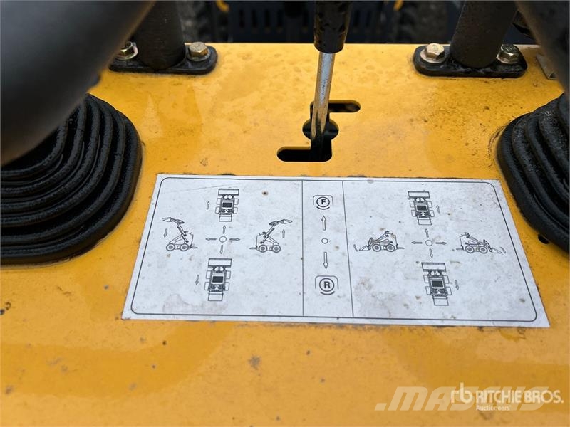  STARVOX SV-480 Mini Compact Track Loader (Unused) Kompaktlader