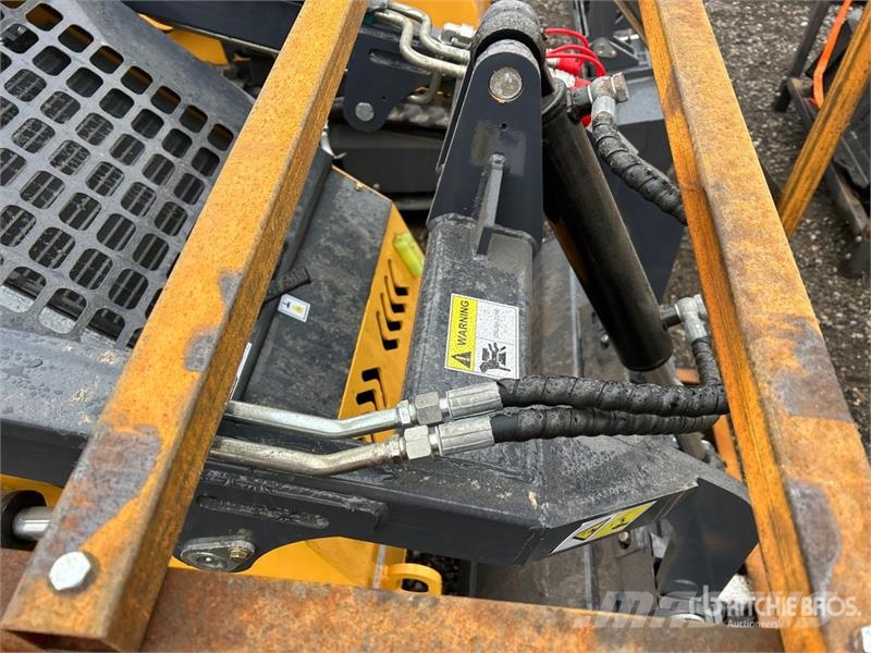 STARVOX SV-480 Mini Compact Track Loader (Unused) Kompaktlader