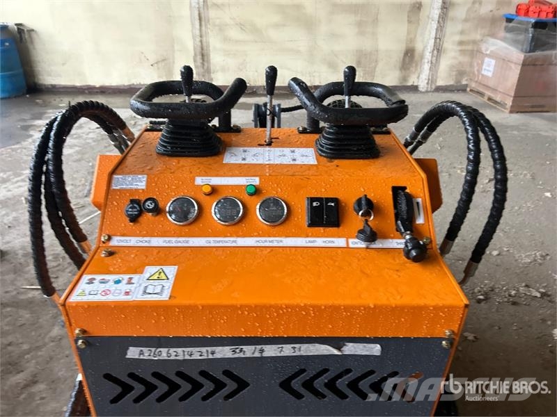  STARVOX SV-480 Mini Compact Track Loader (Unused) لوادر انزلاقية التوجيه