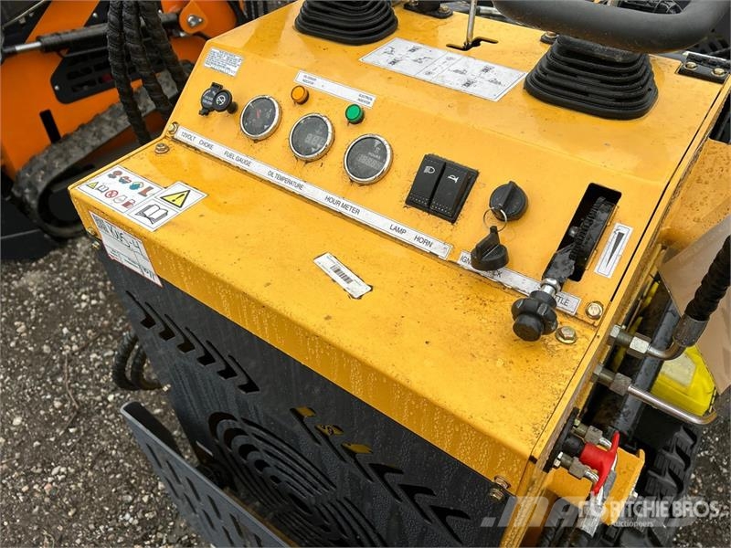  STARVOX SV-480 Mini Compact Track Loader (Unused) Kompaktlader