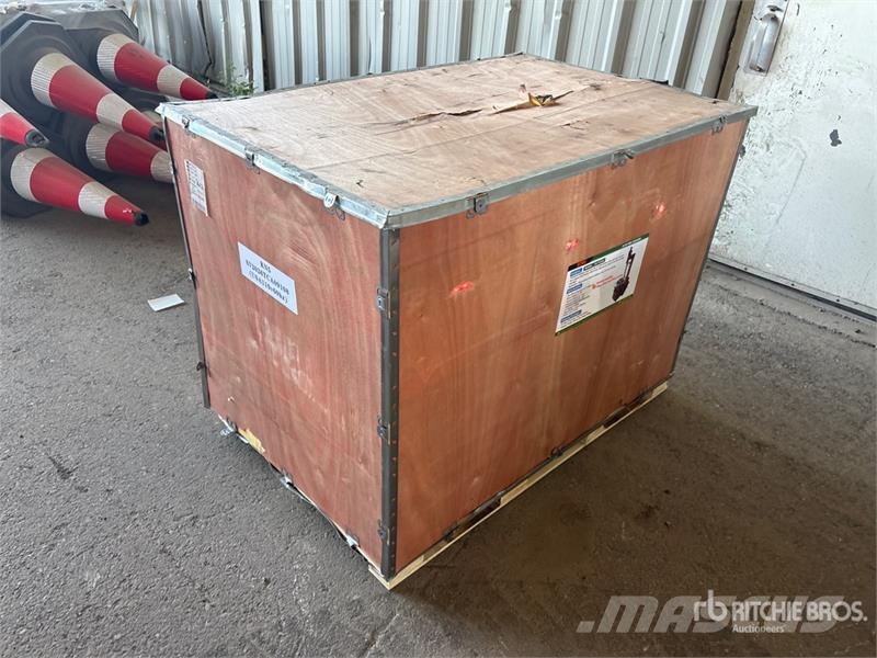 STARVOX SV-TC24A 24 in Tire Changer (Unused) Other