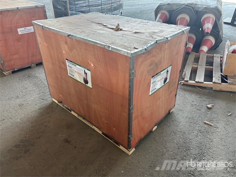 STARVOX SV-TC24A 24 in Tire Changer (Unused) Other