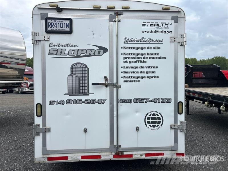 Stealth 14 ft T/A Enclosed Trailer Прицепы-фургоны