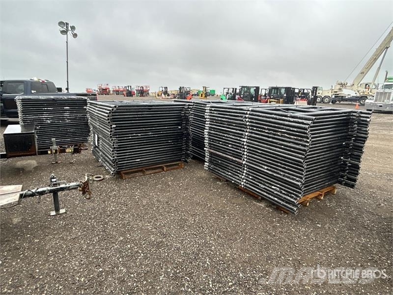  Step Frames 5 ft Wide x 3 ft High مكونات أخرى