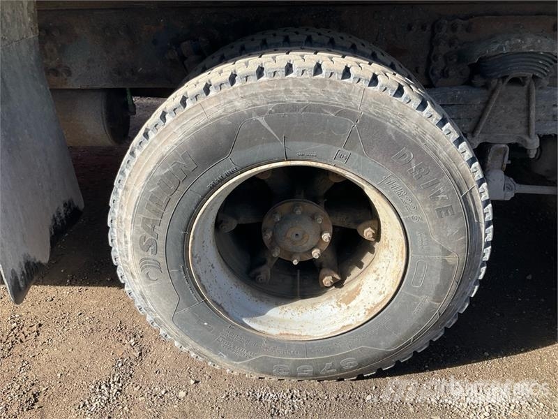 Sterling 900A 52000 lb Straight Boom on Sterling LT9500 6x4 Automobiliniai kranai