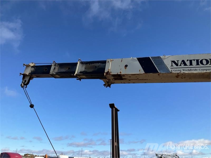 Sterling 900A 52000 lb Straight Boom on Sterling LT9500 6x4 Automobiliniai kranai