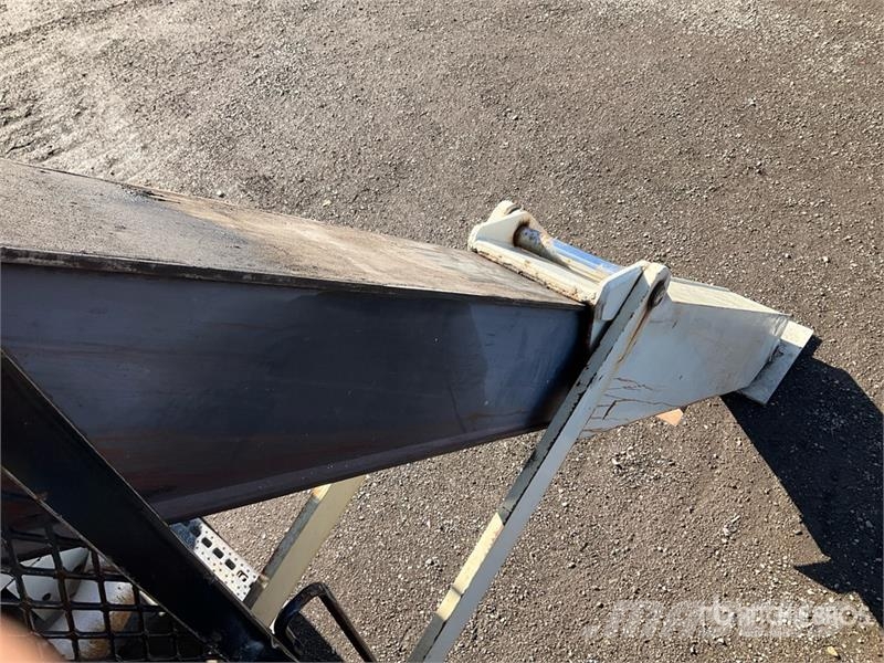 Sterling 900A 52000 lb Straight Boom on Sterling LT9500 6x4 Automobiliniai kranai