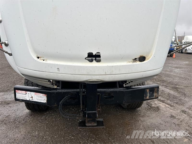 Sterling 900A 52000 lb Straight Boom on Sterling LT9500 6x4 Automobiliniai kranai