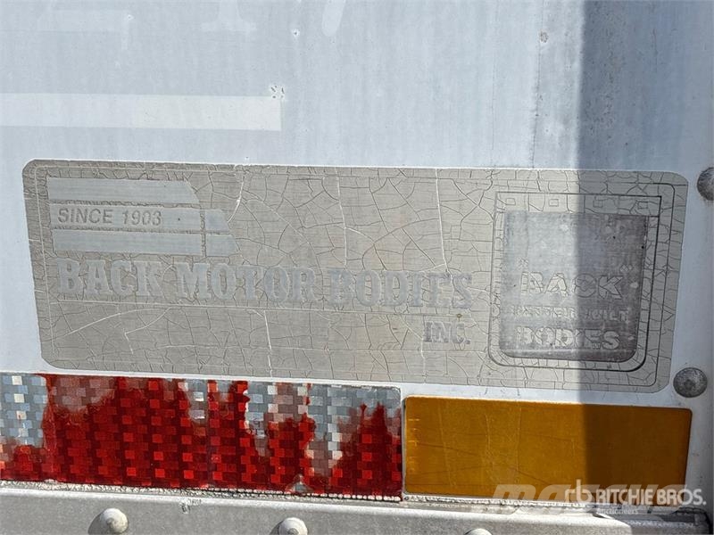 Sterling Actera 4x2 Van Truck Tovornjaki zabojniki