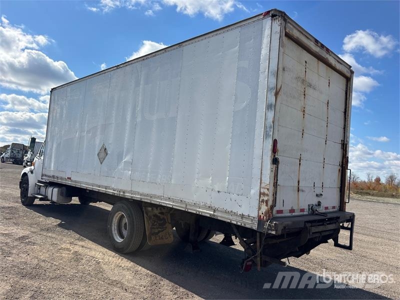 Sterling Actera 4x2 Van Truck Tovornjaki zabojniki