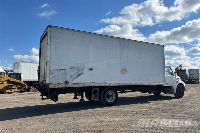 Sterling Actera 4x2 Van Truck Tovornjaki zabojniki